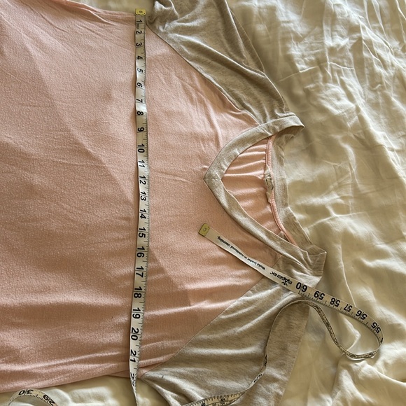 Night shirts 4 pack, size XL. Pink, mauve, animal print, navy blue, black moon. - Picture 4 of 9